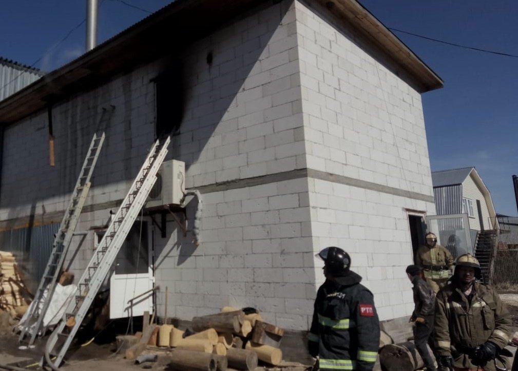 Пожар в нежилом здании в городском округе Лобня